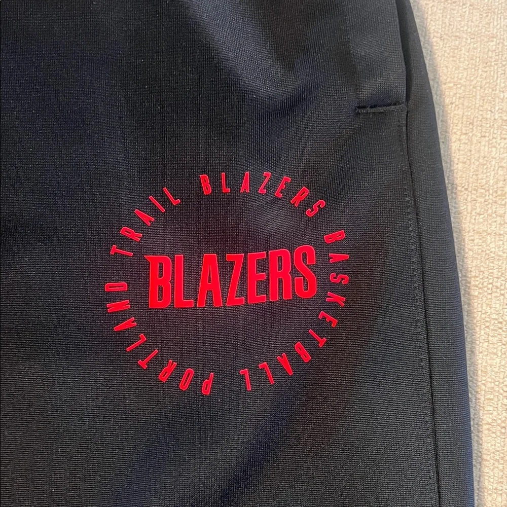 Nike NBA Authentic Portland Trail Blazers Sweatpants - Picture 2 of 7